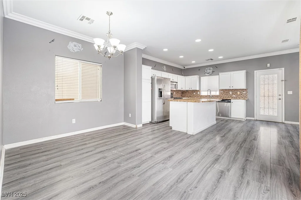 3532 Carisbrook, North Las Vegas, NV 89081