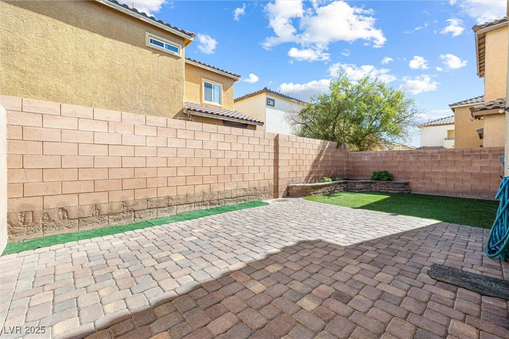 3532 Carisbrook, North Las Vegas, NV 89081