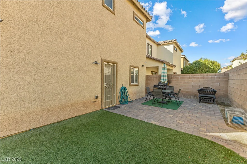 3532 Carisbrook, North Las Vegas, NV 89081
