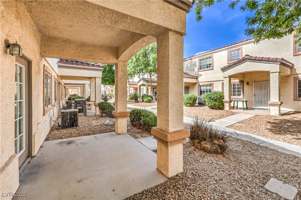 5330 Charleston, Las Vegas, NV 89142