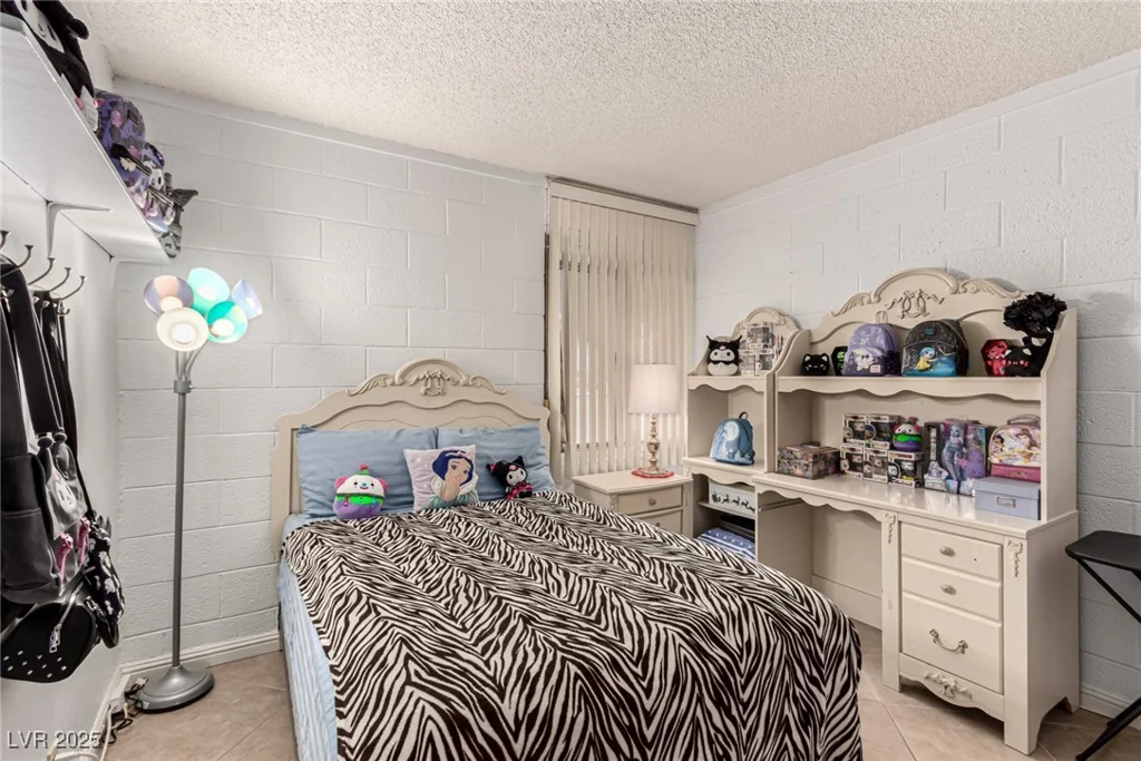 2600 Owens, North Las Vegas, NV 89030