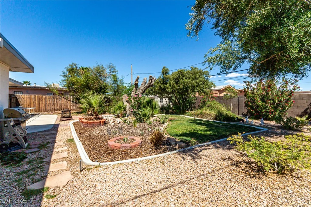 2600 Owens, North Las Vegas, NV 89030