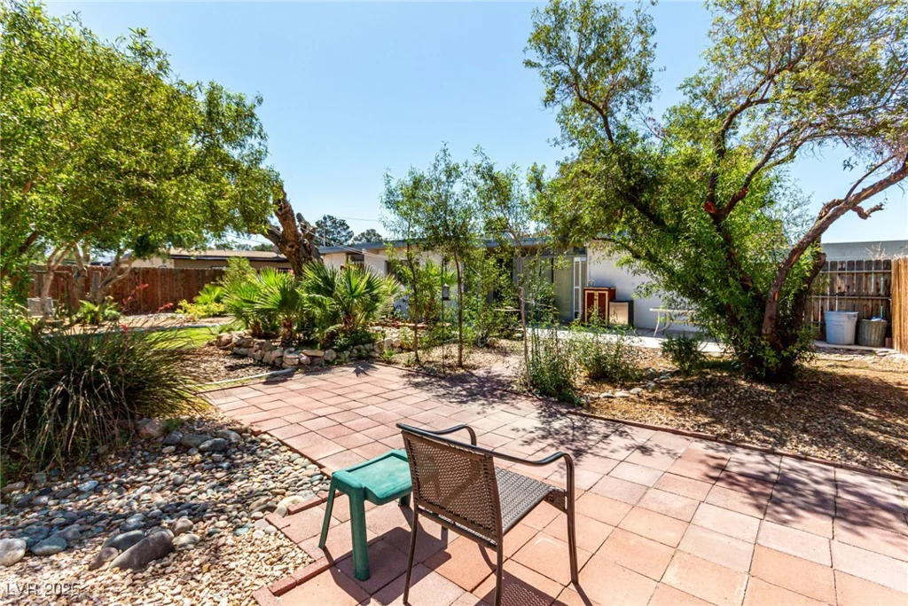 2600 Owens, North Las Vegas, NV 89030