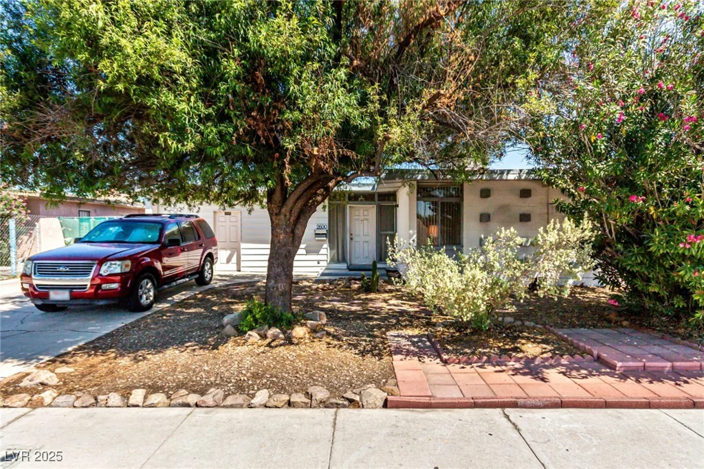 2600 Owens, North Las Vegas, NV 89030