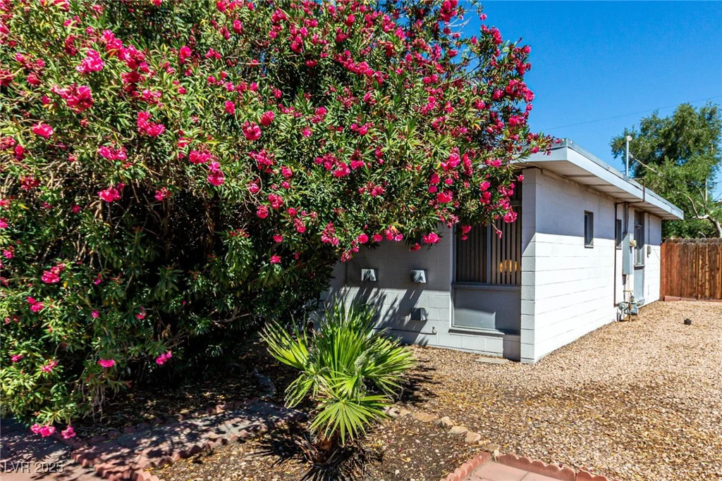 2600 Owens, North Las Vegas, NV 89030