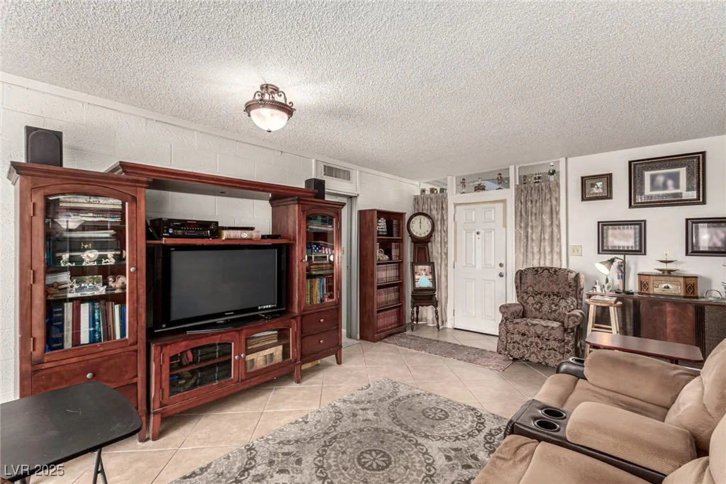 2600 Owens, North Las Vegas, NV 89030