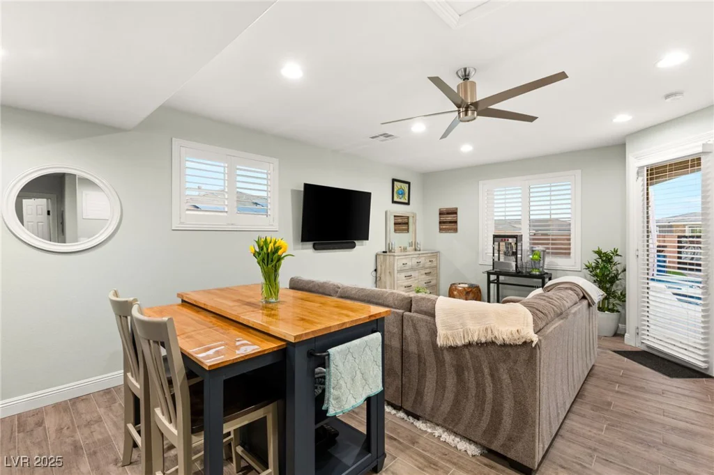 7165 Grand Canyon, Las Vegas, NV 89149