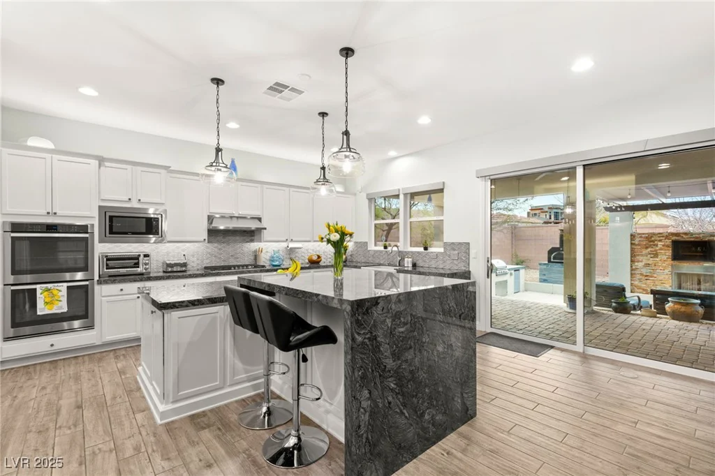 7165 Grand Canyon, Las Vegas, NV 89149