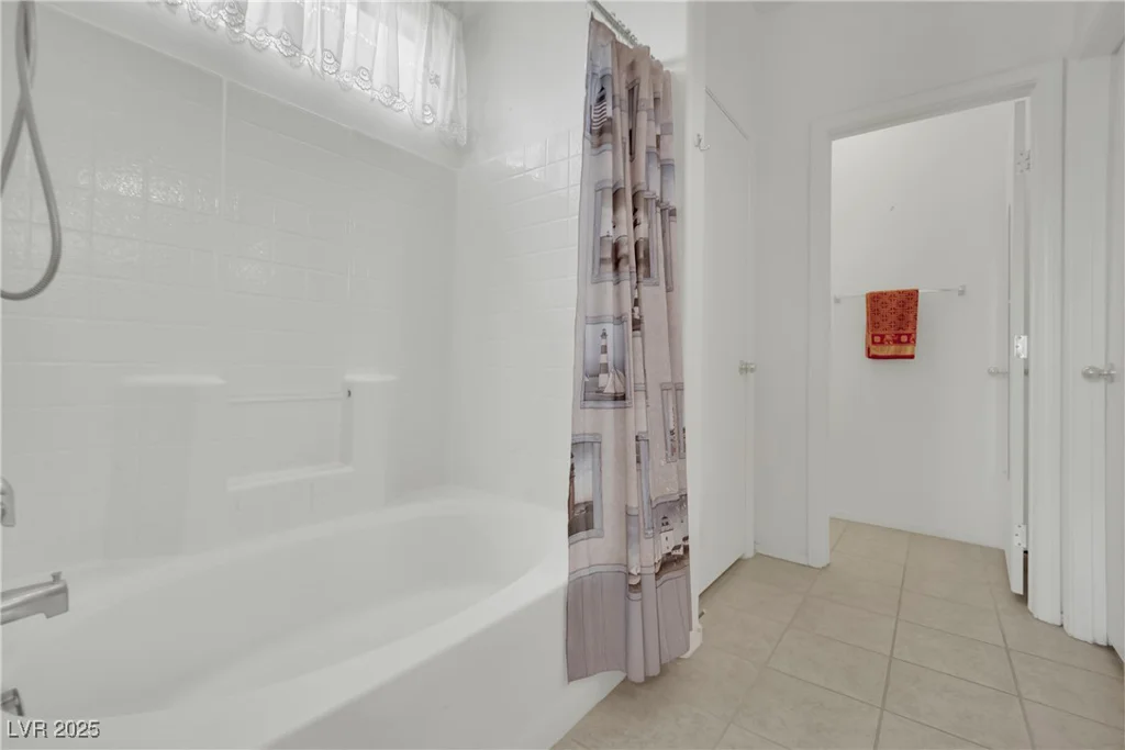 6705 Frances Celia, Las Vegas, NV 89122