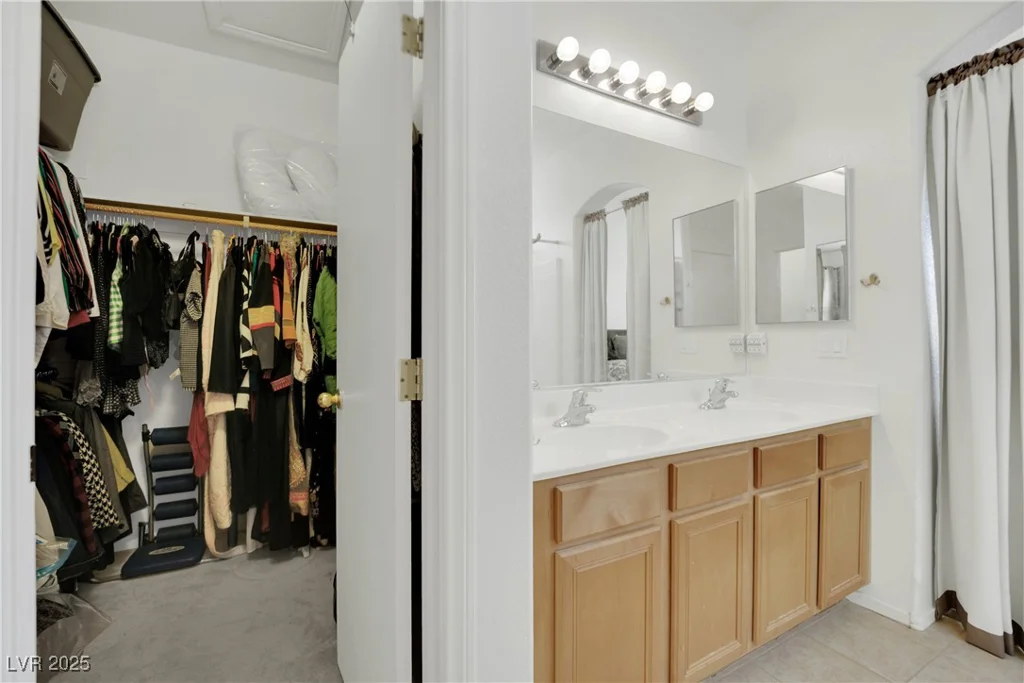 6705 Frances Celia, Las Vegas, NV 89122