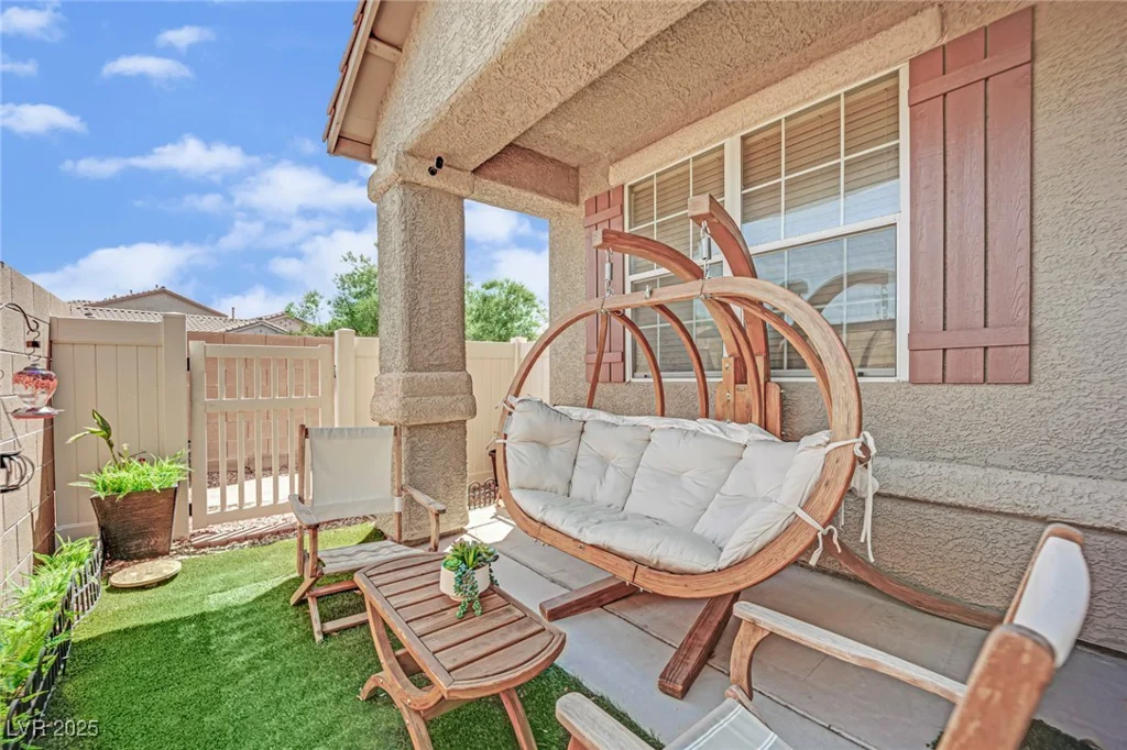 6705 Frances Celia, Las Vegas, NV 89122