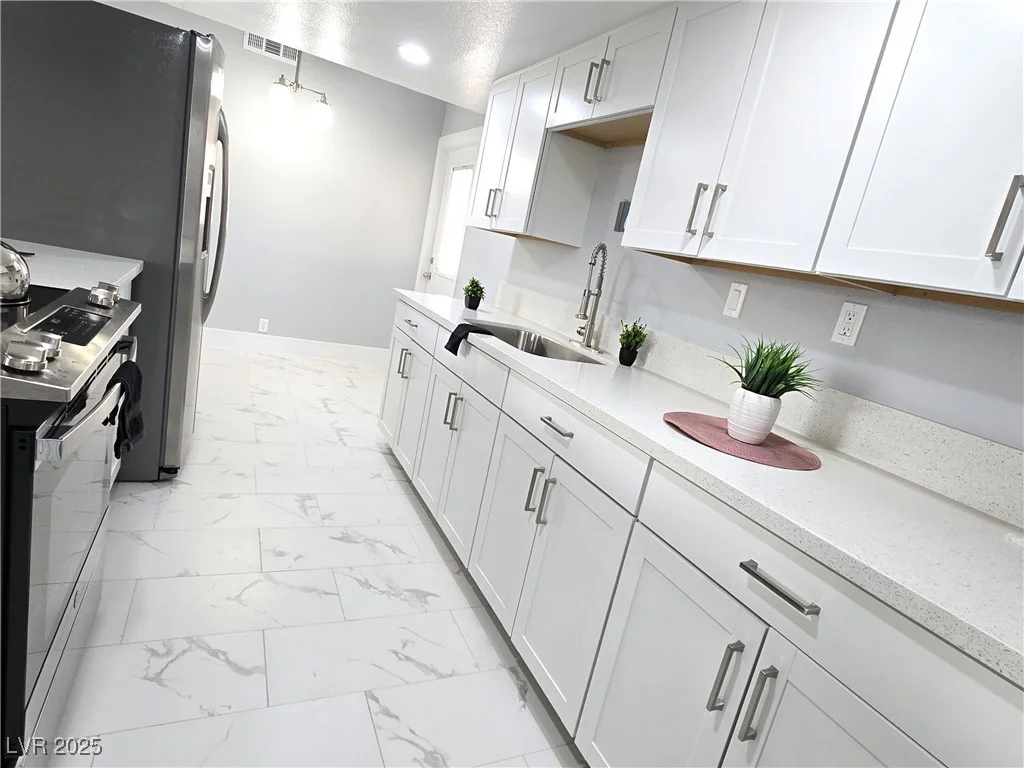 1836 McDaniel, North Las Vegas, NV 89030
