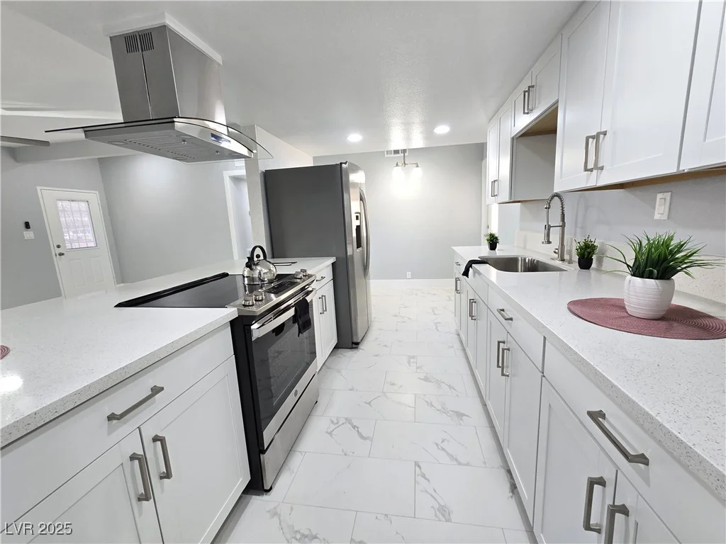 1836 McDaniel, North Las Vegas, NV 89030