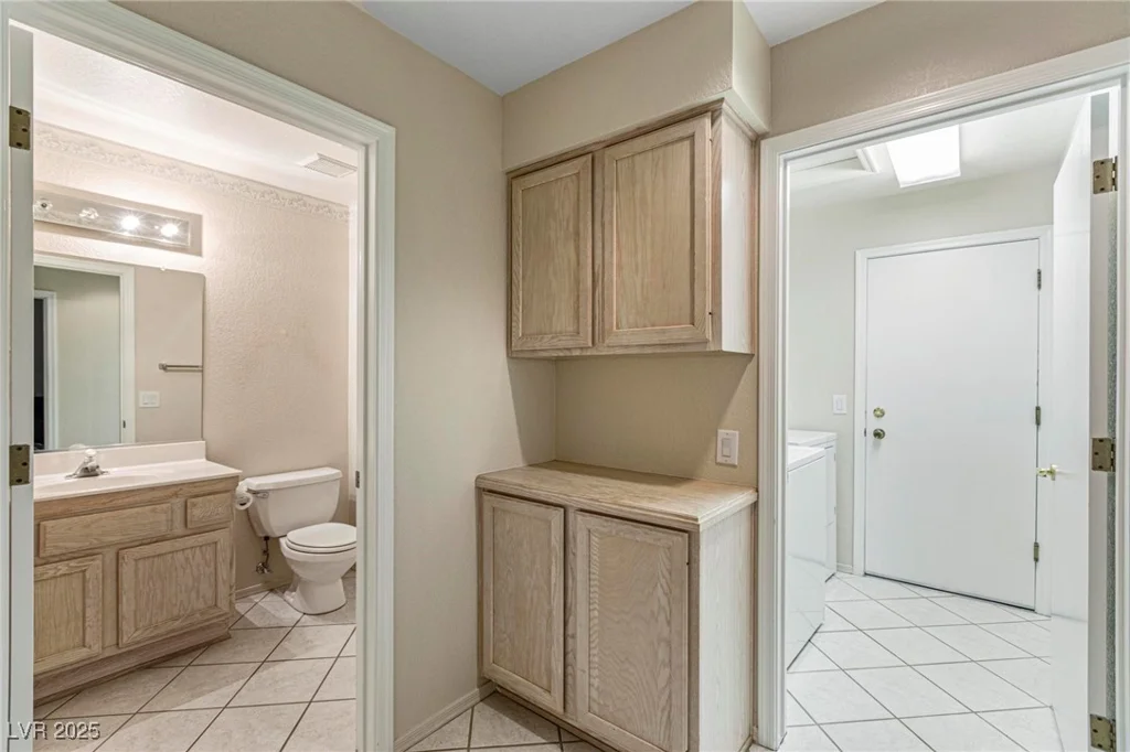 8901 Litchfield, Las Vegas, NV 89134
