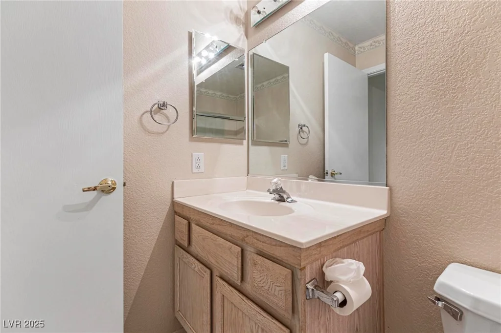 8901 Litchfield, Las Vegas, NV 89134