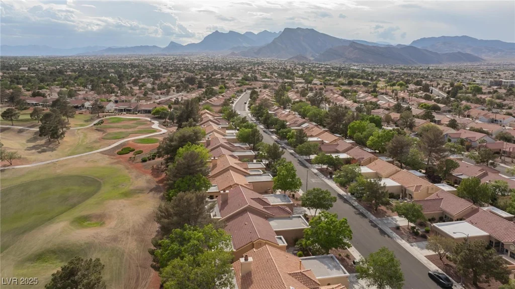 8901 Litchfield, Las Vegas, NV 89134