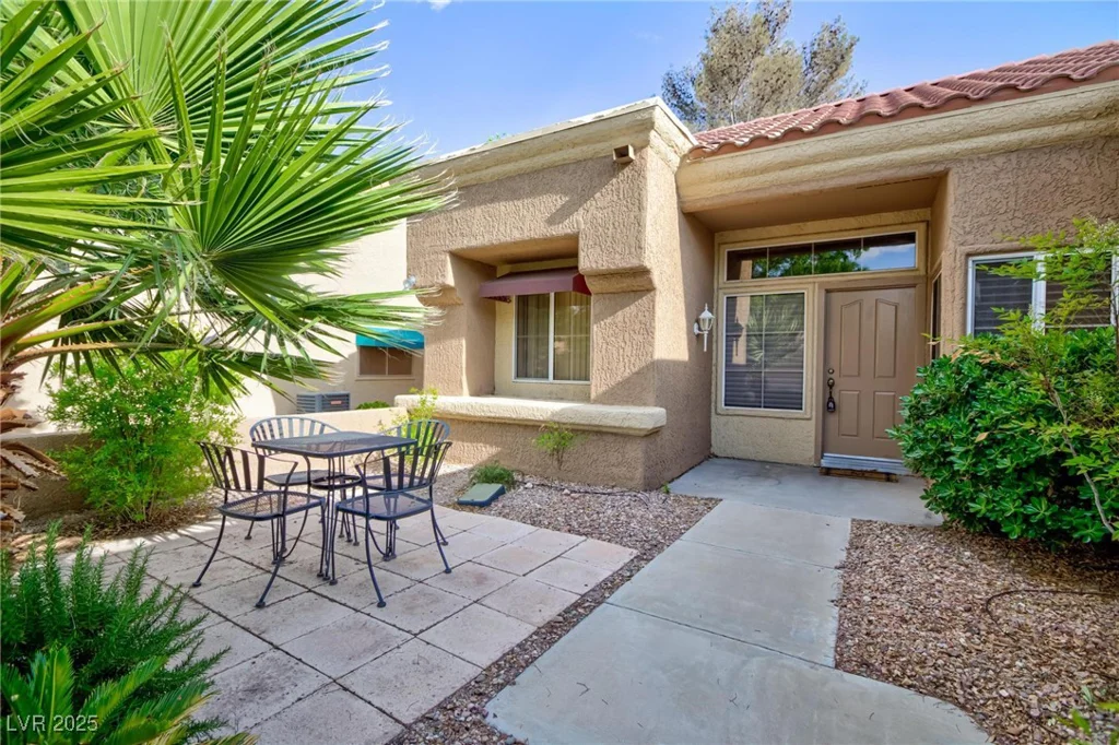 8901 Litchfield, Las Vegas, NV 89134