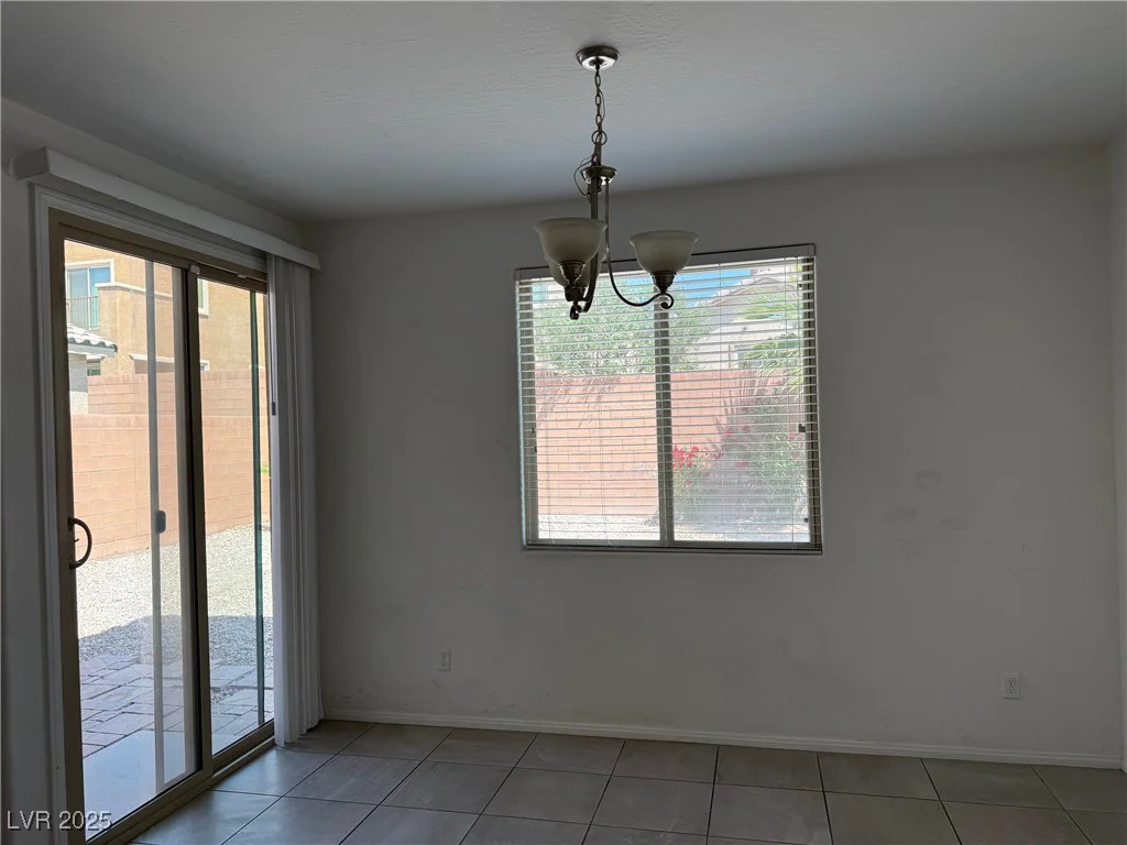 7246 Spring Flower, Las Vegas, NV 89117