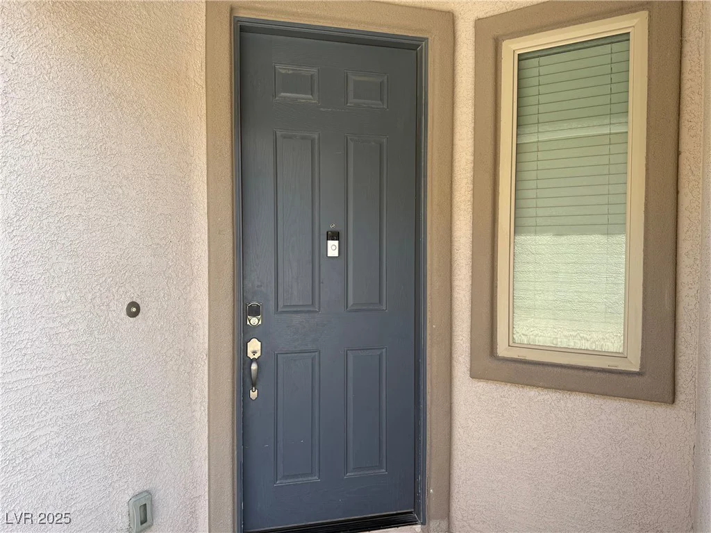 7246 Spring Flower, Las Vegas, NV 89117