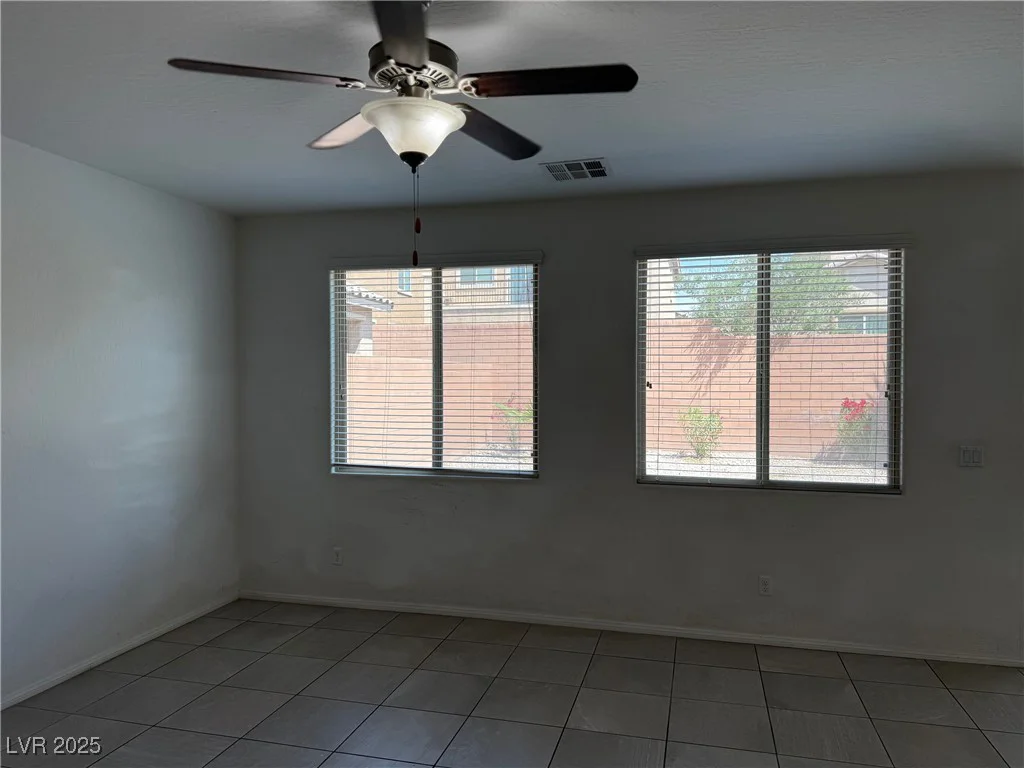 7246 Spring Flower, Las Vegas, NV 89117