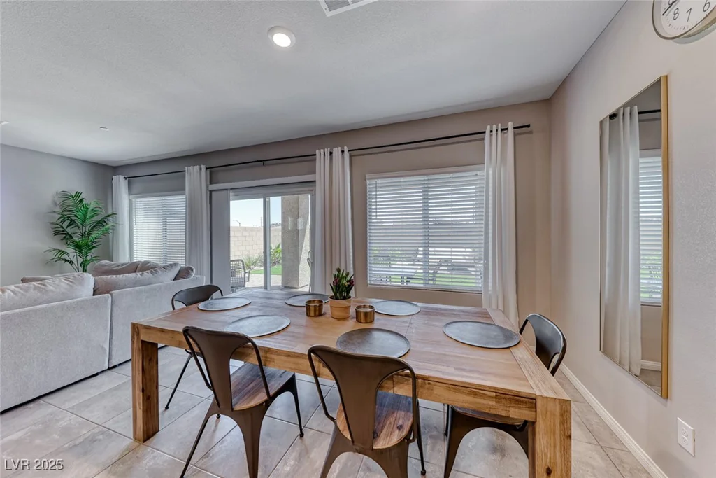 10979 Bristol Park, Las Vegas, NV 89166