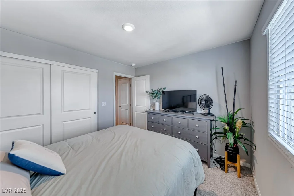 10979 Bristol Park, Las Vegas, NV 89166