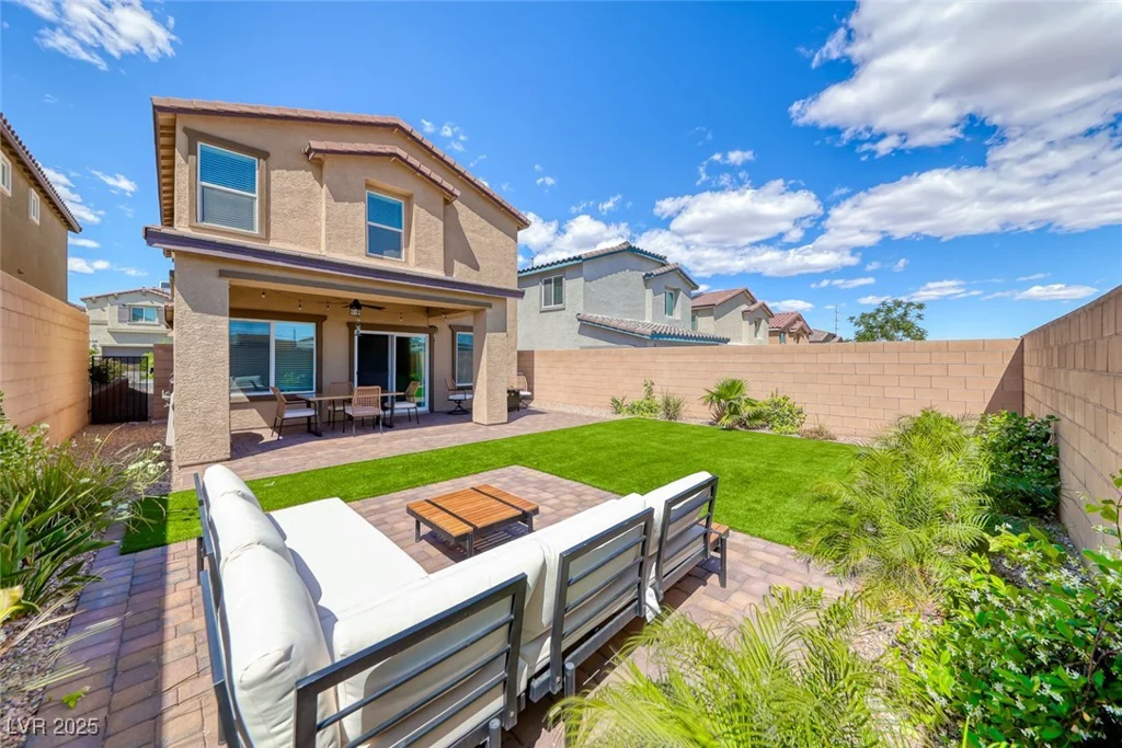 10979 Bristol Park, Las Vegas, NV 89166