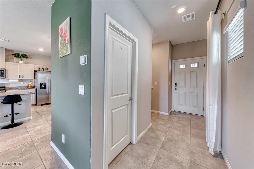 10979 Bristol Park, Las Vegas, NV 89166