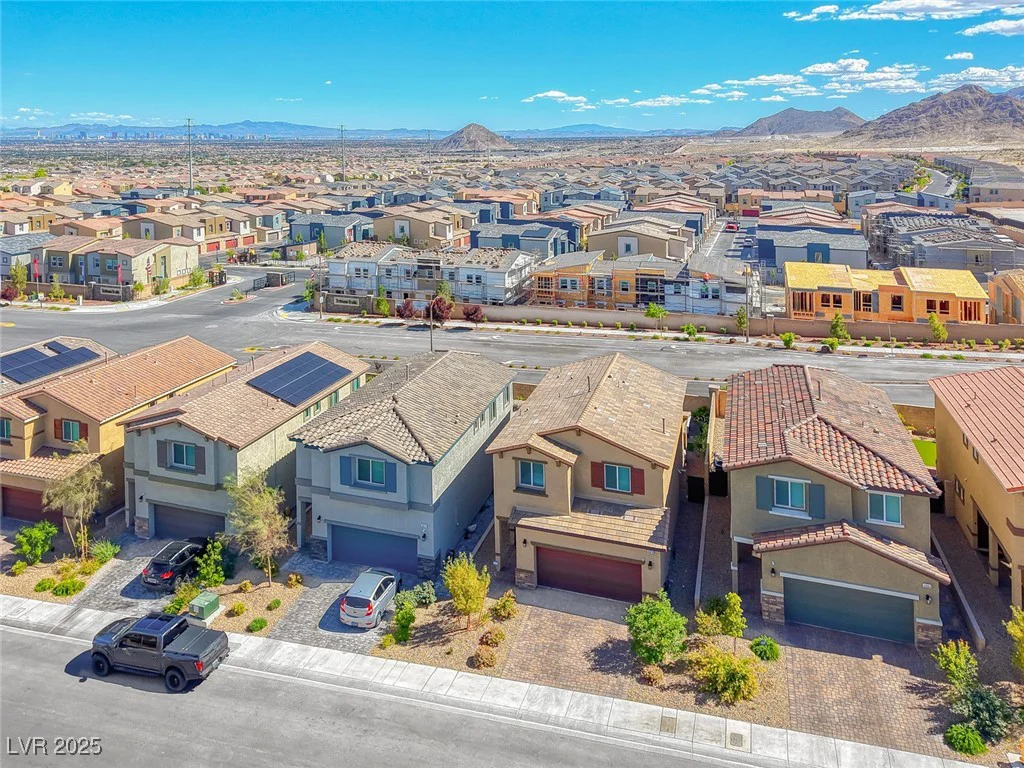 10979 Bristol Park, Las Vegas, NV 89166