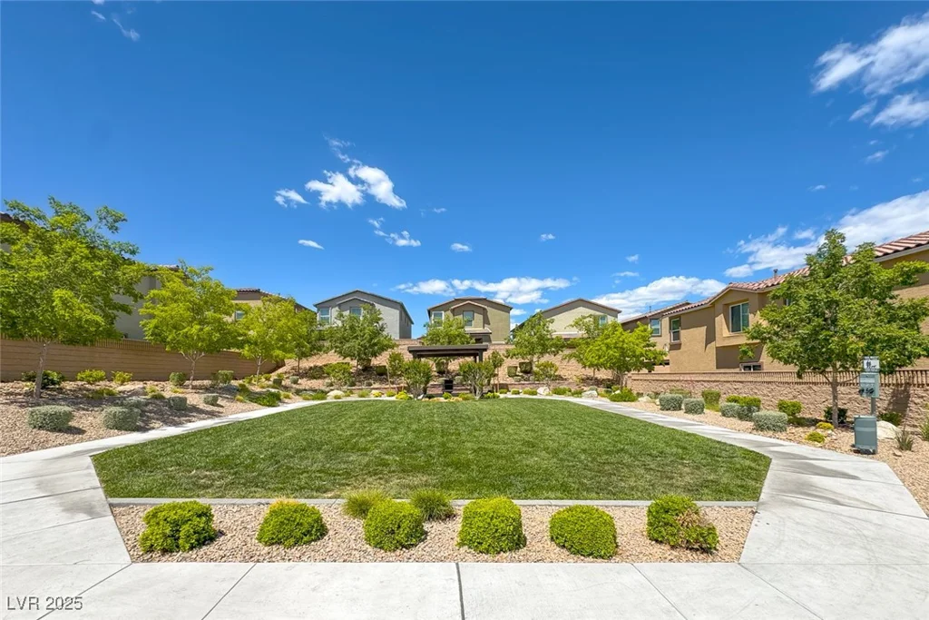 10979 Bristol Park, Las Vegas, NV 89166