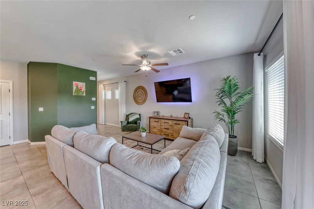 10979 Bristol Park, Las Vegas, NV 89166