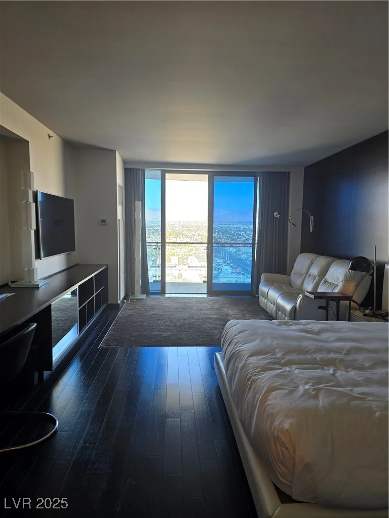 4381 Flamingo, Las Vegas, NV 89103