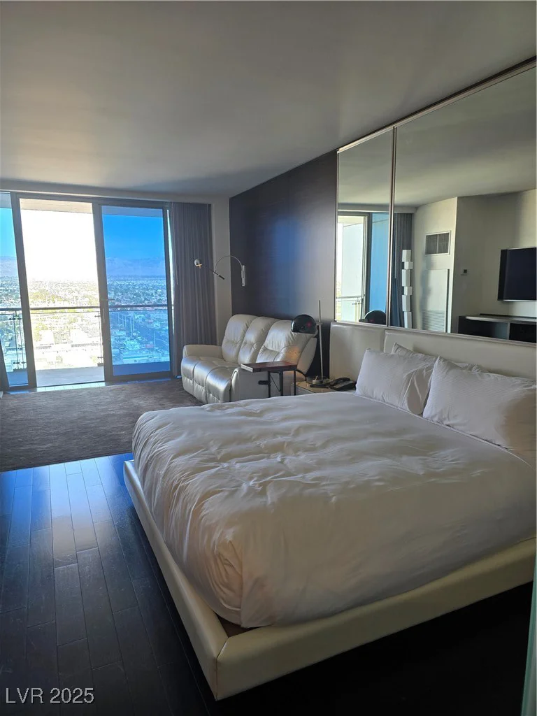 4381 Flamingo, Las Vegas, NV 89103