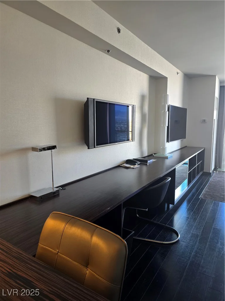 4381 Flamingo, Las Vegas, NV 89103