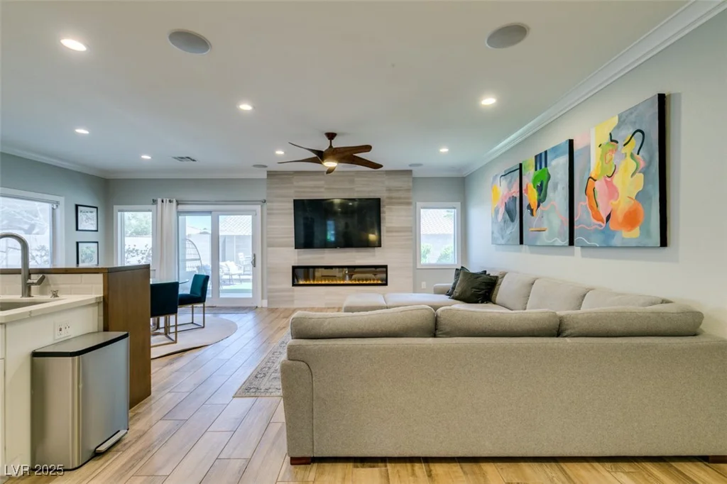 2780 Gallant Hills, Las Vegas, NV 89135