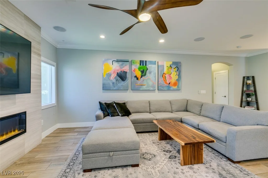2780 Gallant Hills, Las Vegas, NV 89135