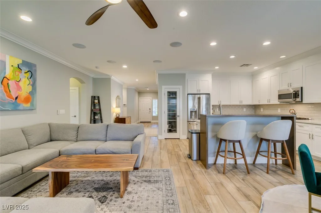 2780 Gallant Hills, Las Vegas, NV 89135