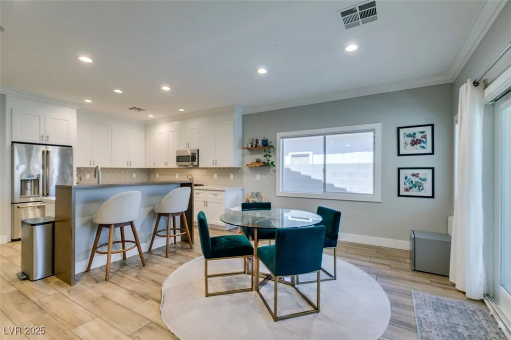 2780 Gallant Hills, Las Vegas, NV 89135