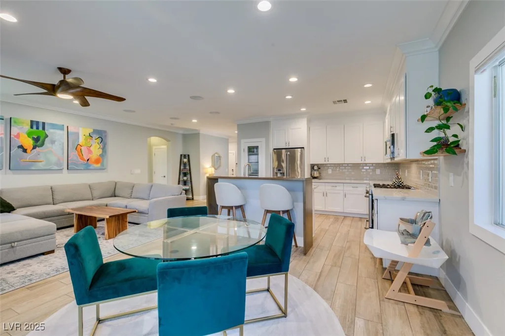 2780 Gallant Hills, Las Vegas, NV 89135