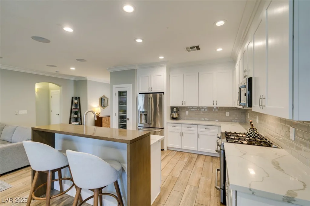 2780 Gallant Hills, Las Vegas, NV 89135