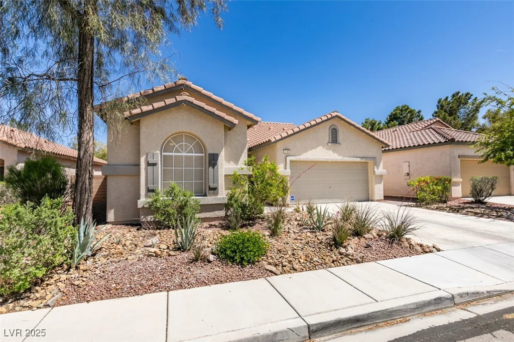 2780 Gallant Hills, Las Vegas, NV 89135
