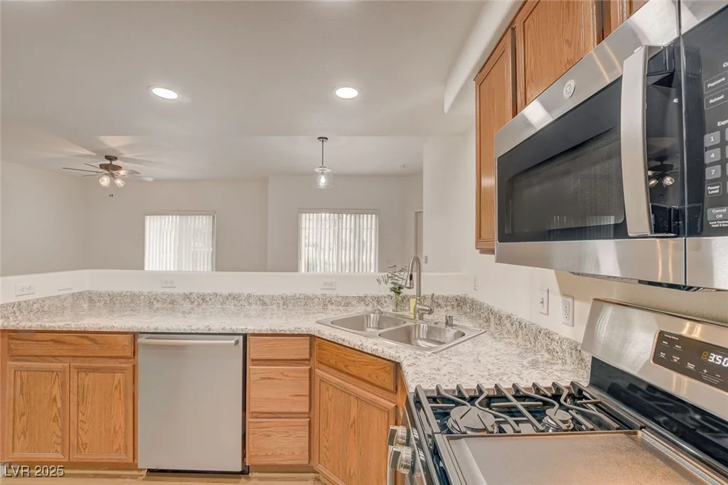 9303 Gilcrease, Las Vegas, NV 89149