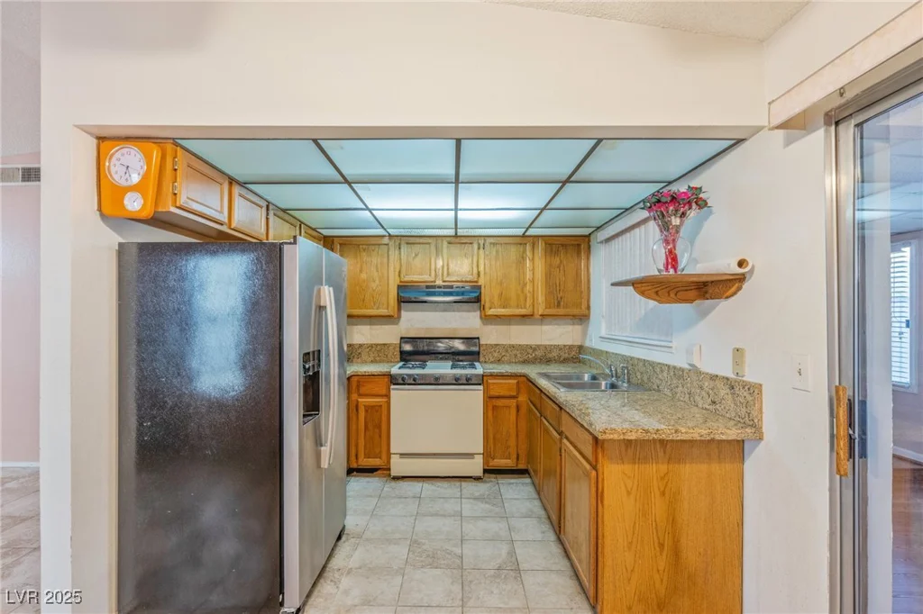 2380 Sierra Sunrise, Las Vegas, NV 89156