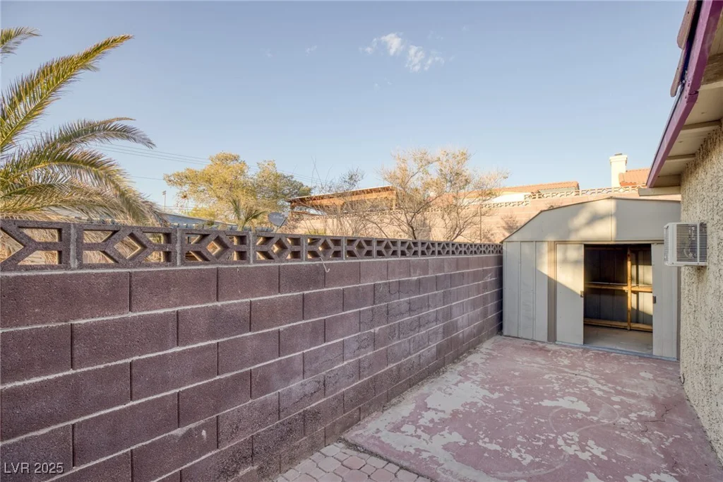 2380 Sierra Sunrise, Las Vegas, NV 89156