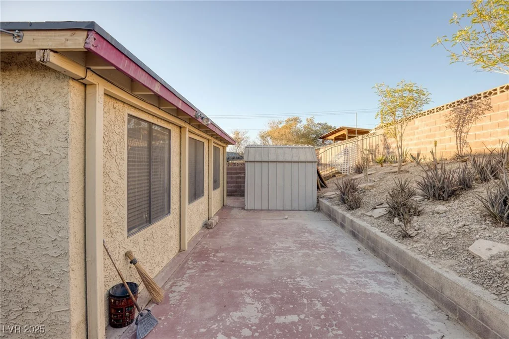 2380 Sierra Sunrise, Las Vegas, NV 89156