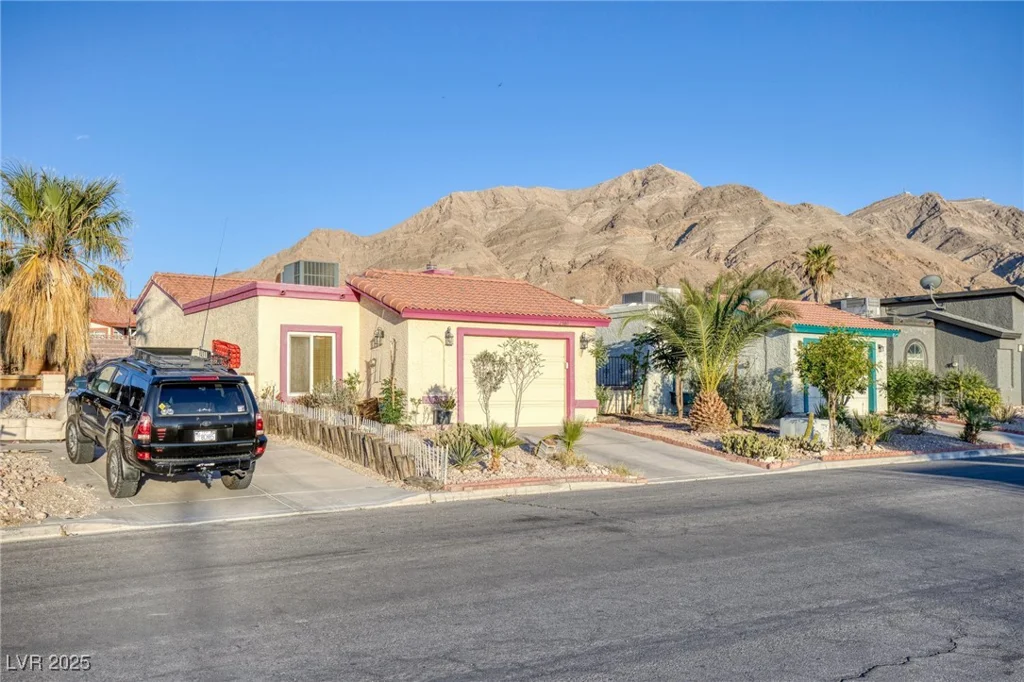 2380 Sierra Sunrise, Las Vegas, NV 89156