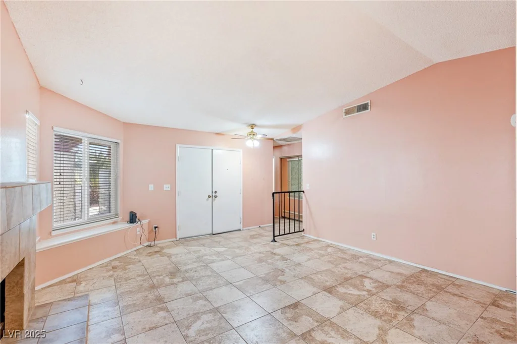2380 Sierra Sunrise, Las Vegas, NV 89156