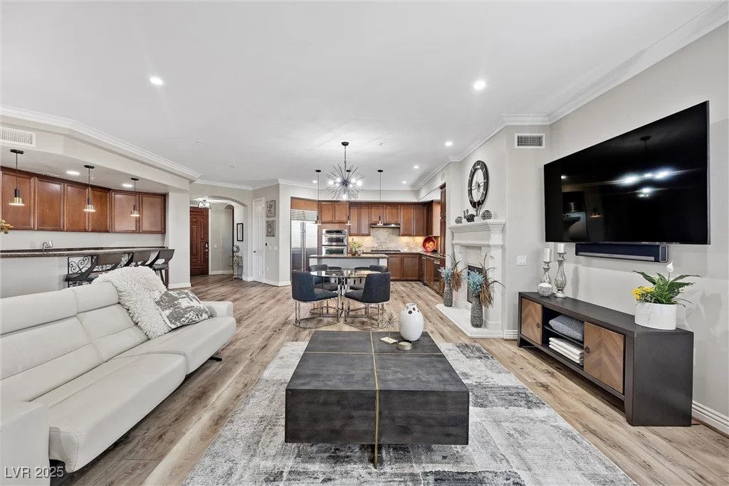 30 Via Mantova, Henderson, NV 89011