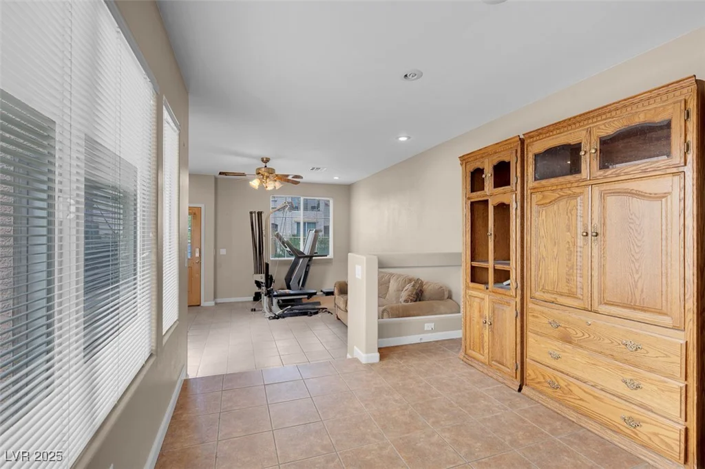 6599 Netherseal, Las Vegas, NV 89139