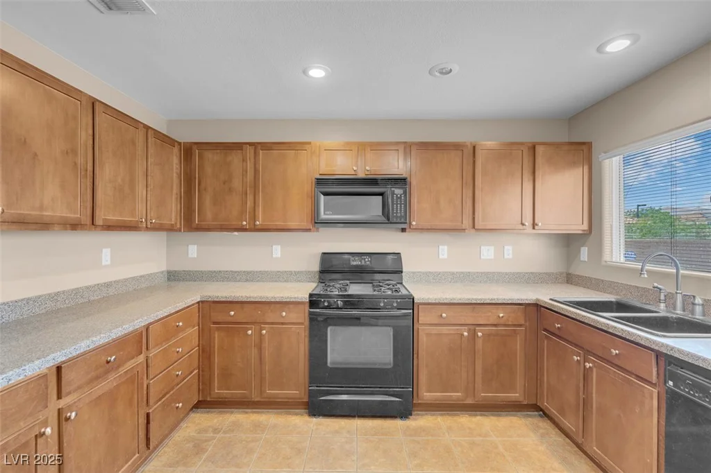 6599 Netherseal, Las Vegas, NV 89139